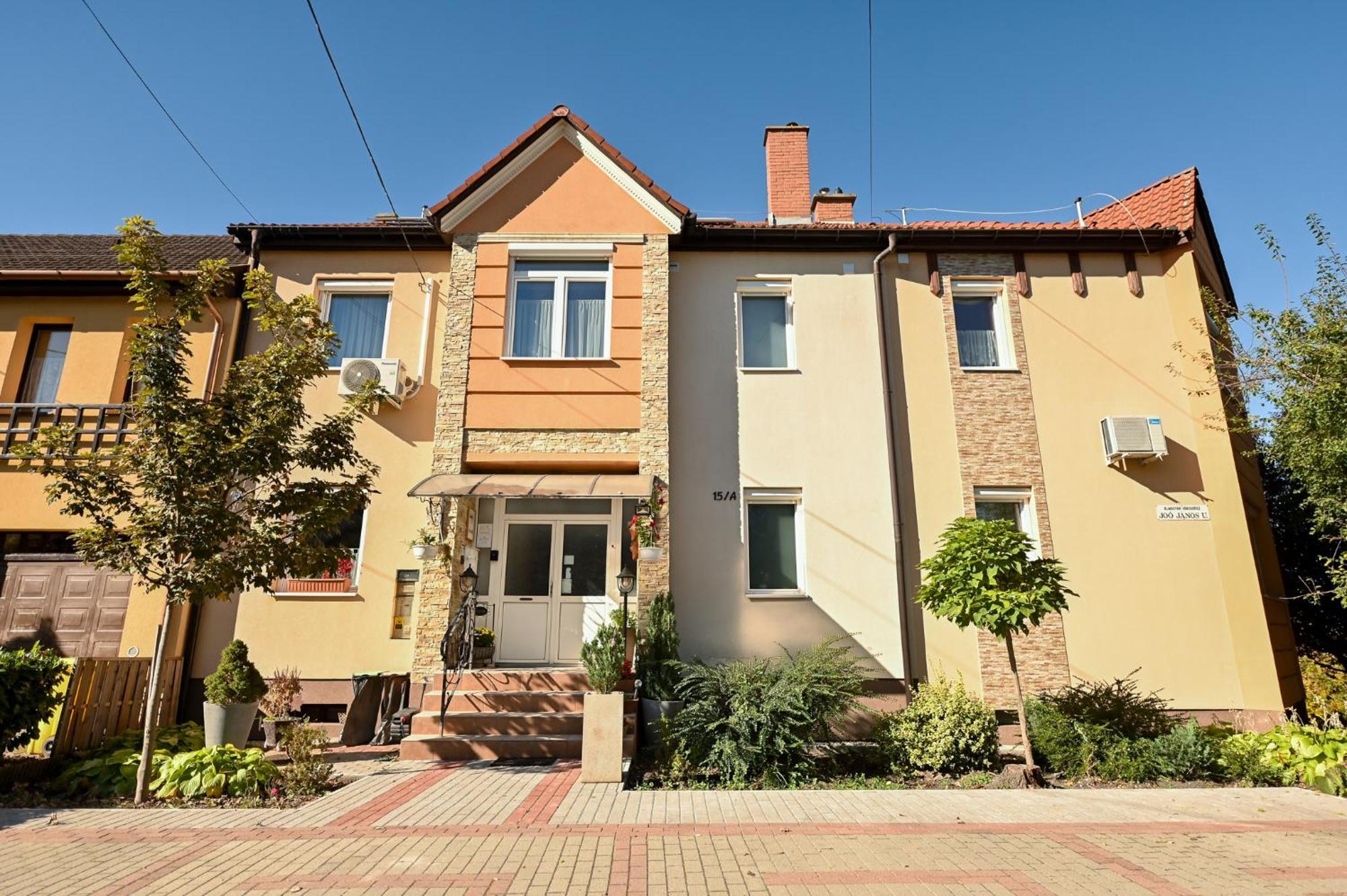 Bellavista 1 Apartman Еґер Екстер'єр фото