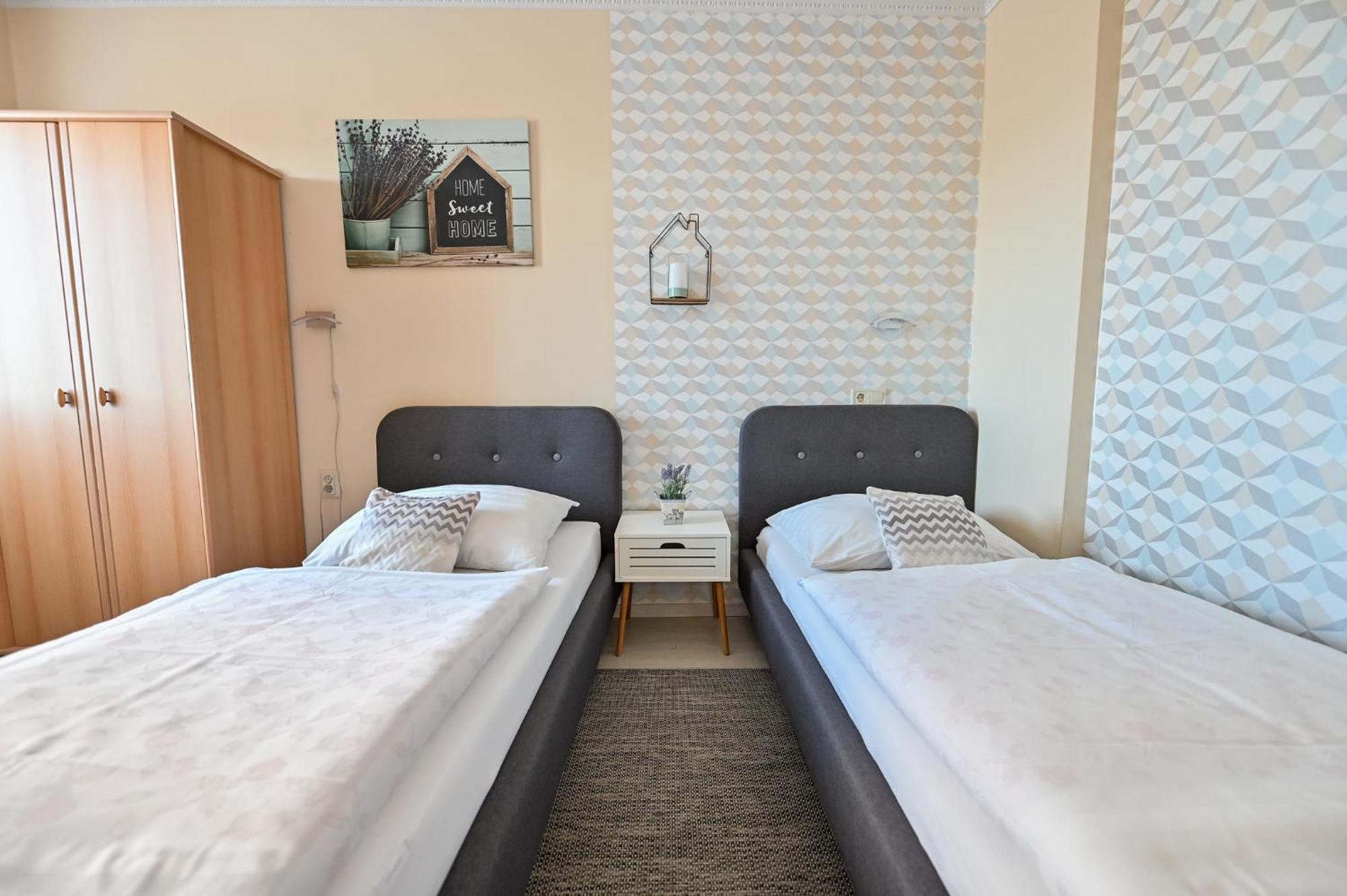 Bellavista 1 Apartman Еґер Екстер'єр фото